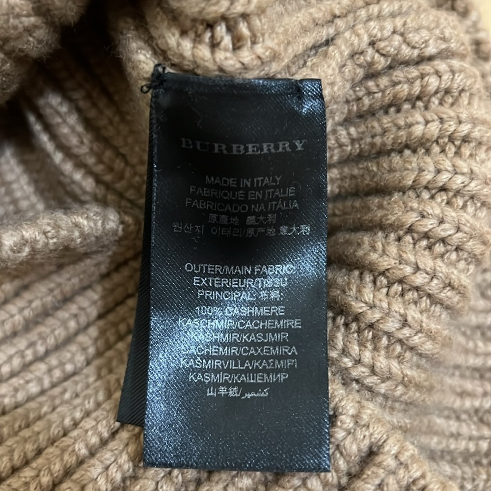 NWT Burberry Cashmere Sweater Sz S - Picture 7 of 16